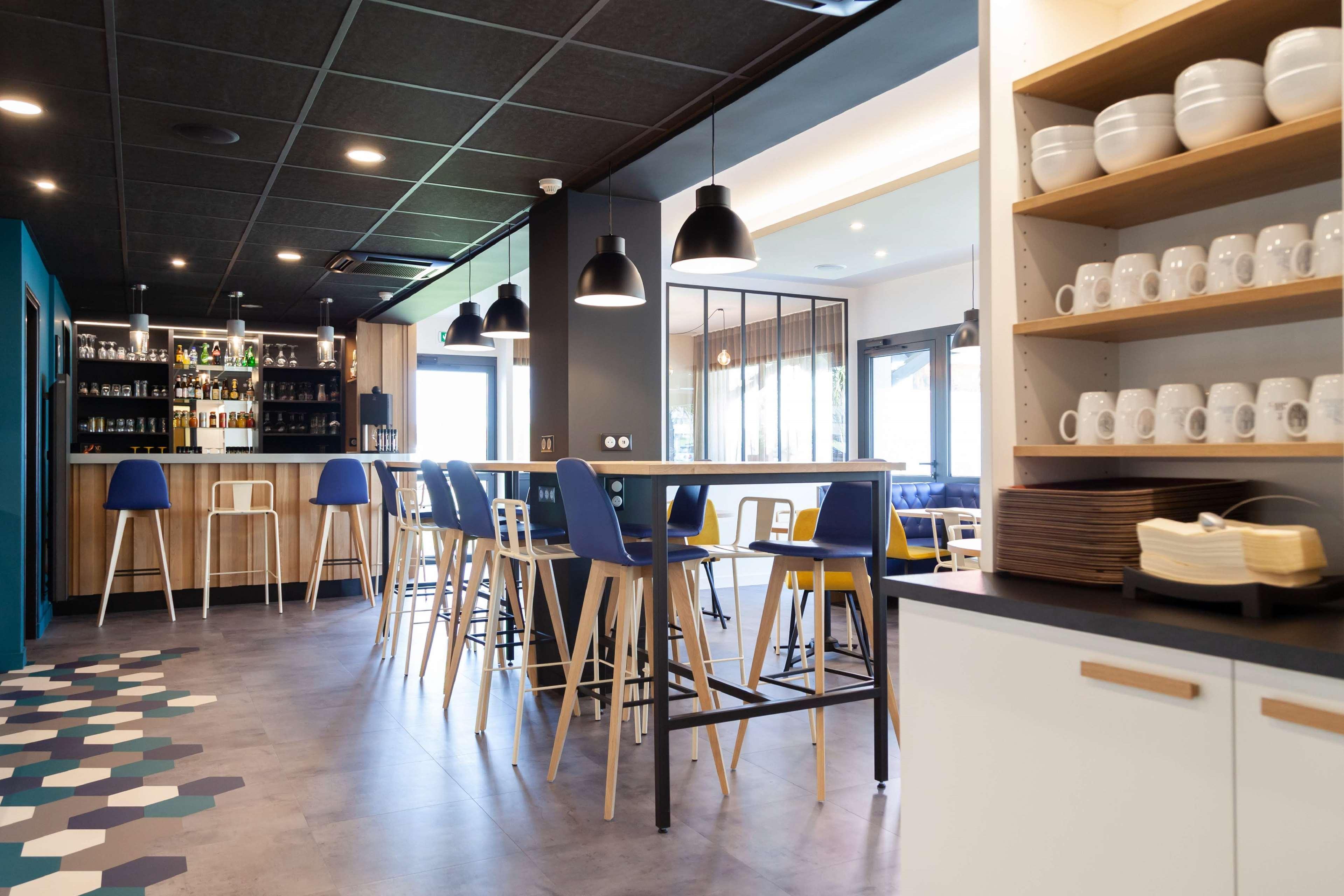 Kyriad Niort-Espace Mendesfrance Zewnętrze zdjęcie
