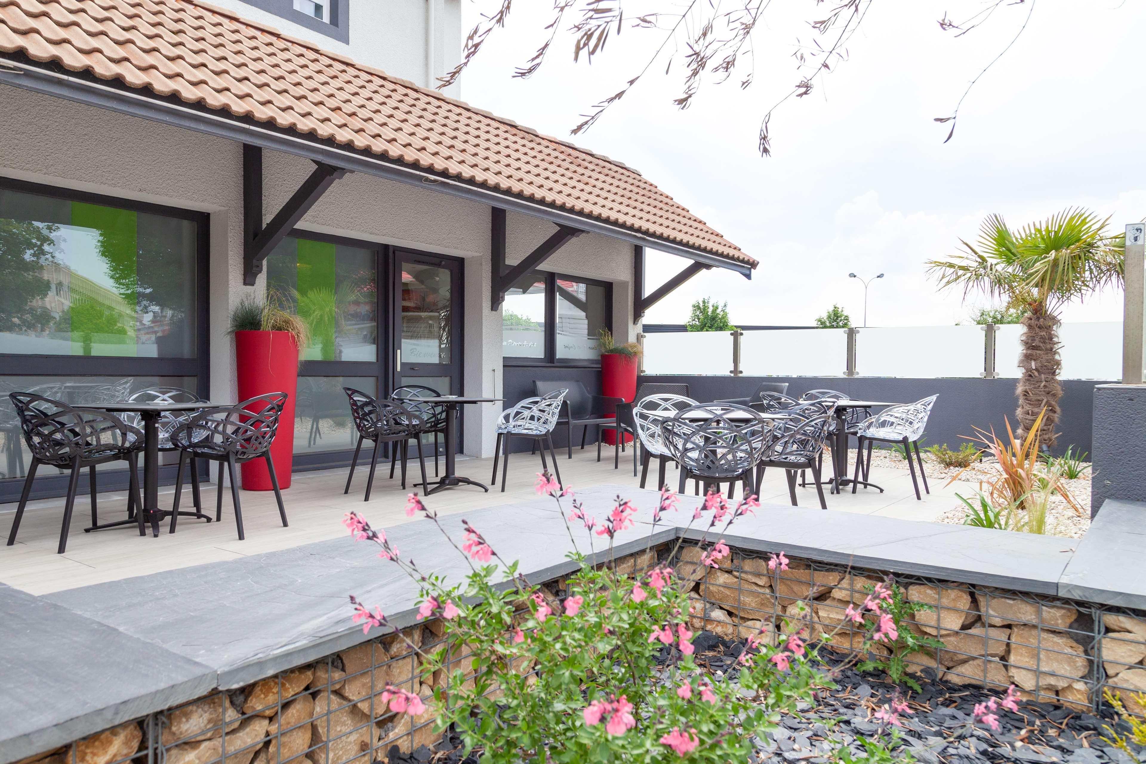Kyriad Niort-Espace Mendesfrance Zewnętrze zdjęcie